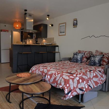 Apartamento Cosy Letchis Saint Pierre Exterior foto