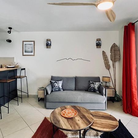Apartamento Cosy Letchis Saint Pierre Exterior foto